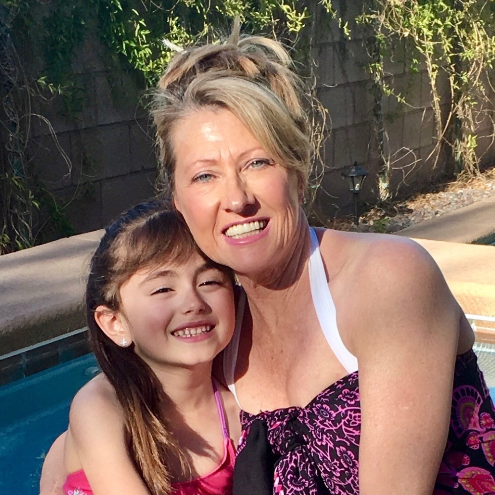 Meet your Posher, Crystal